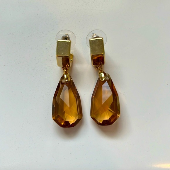 Earrings - Picture 2 of 4